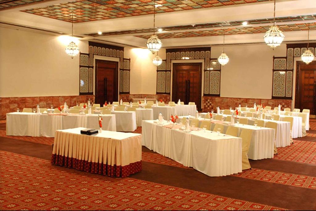Faisalabad Serena Hotel Exterior photo